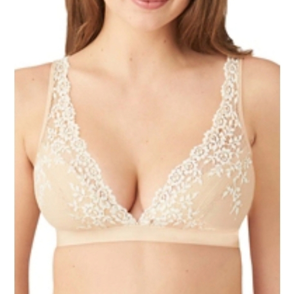 Wacoal Other - Wacoal embrace sand ivory lace bralette 36